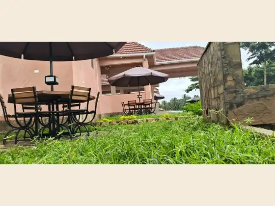 Park, chill and dine